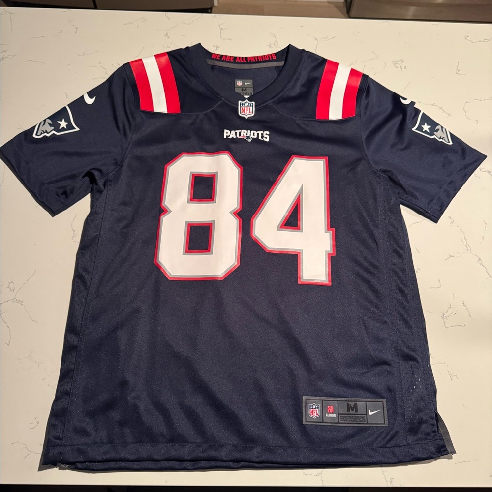 Kendrick Bourne New England Patriots Jersey - Picture 3 of 9